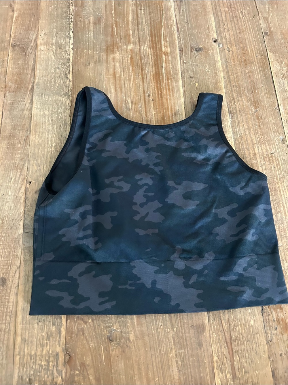SPANX Sports Bra Black Camouflage V-Neck Sports Camo Crop Large - Picture 2 of 5